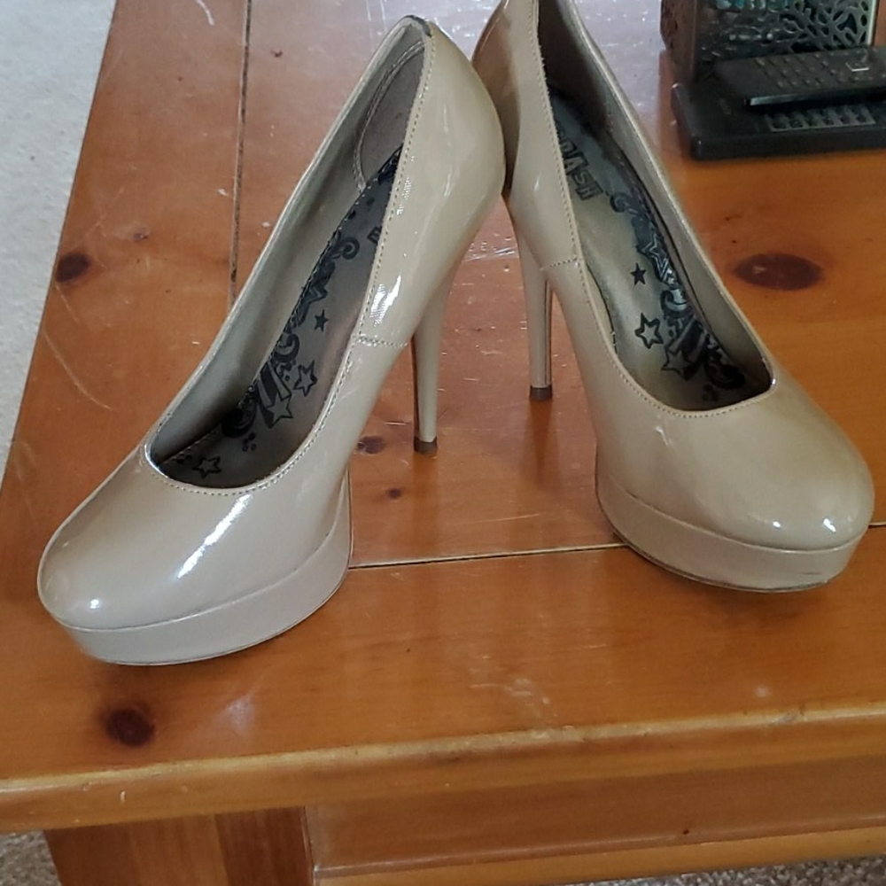 Brash Size 8 Wide